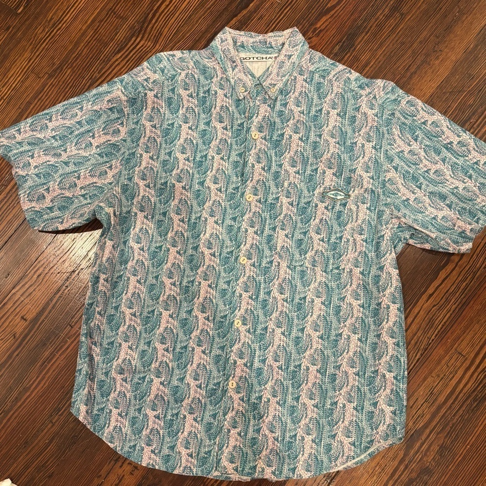 Vintage 90’s Gotcha Geometric Button Down Collared Shirt Front Pocket Logo Sz L